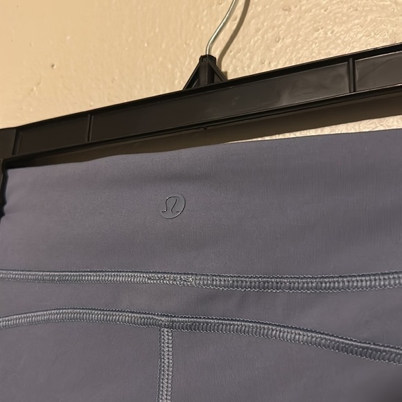 Lululemon Cool To Street Crop
Blue Denim / Banana Leaf Blush Quartz - Picture 11 of 12